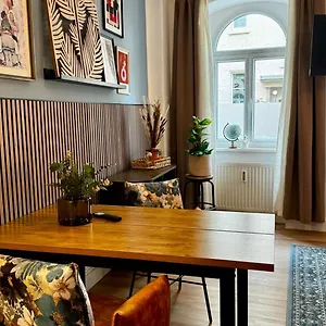 https://noyz-in-der-belebten-neustadt.dresdenhotels.net
